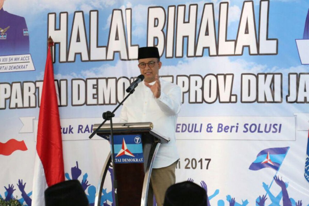 Gubernur terpilih DKI Jakarta Anies Baswedan saat menghadiri acara halal bi halal DPD Partai Demokrat DKI Jakarta di kawasan Bambu Apus, Cipayung, Jakarta Timur, Sabtu (15/7/2017).