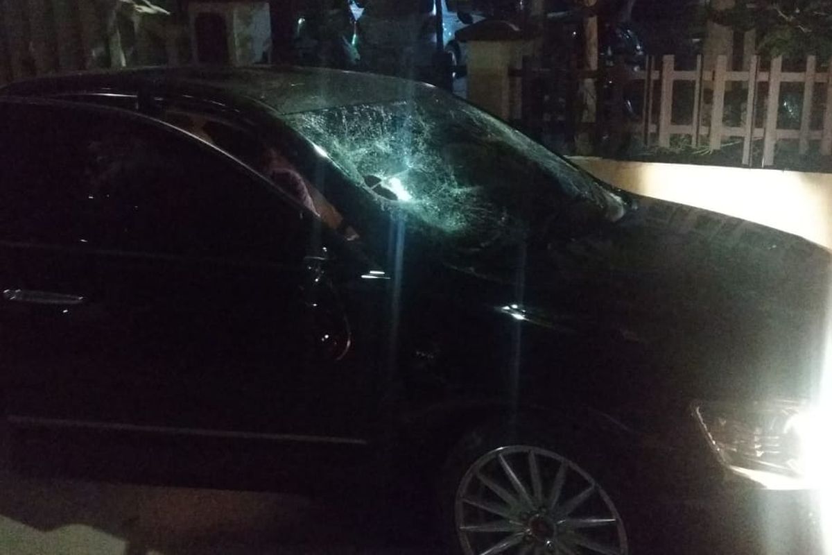 Mobil Tabrak Penggunan Jalan di Jalan Tendean , Jakarta Selatan. Kamis (18/4/2019)