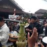 Jokowi dan Iriana Tiba di Solo Disambut Tarian Topeng Ireng