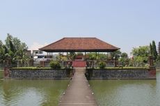 Taman Mayura di Lombok: Daya Tarik, Sejarah, dan Harga Tiket