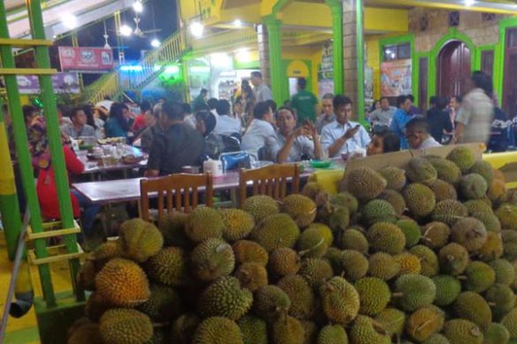 Ucok Durian di Medan, Sumatera Utara.