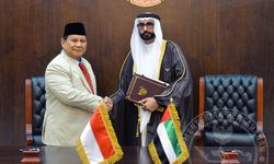 Perkuat Diplomasi dan Kerja Sama Pertahanan, Prabowo Kunjungi Uni Emirat Arab
