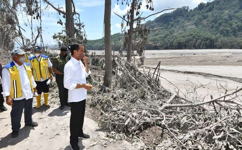  Indonesia Volcano Eruption Death Toll Rises