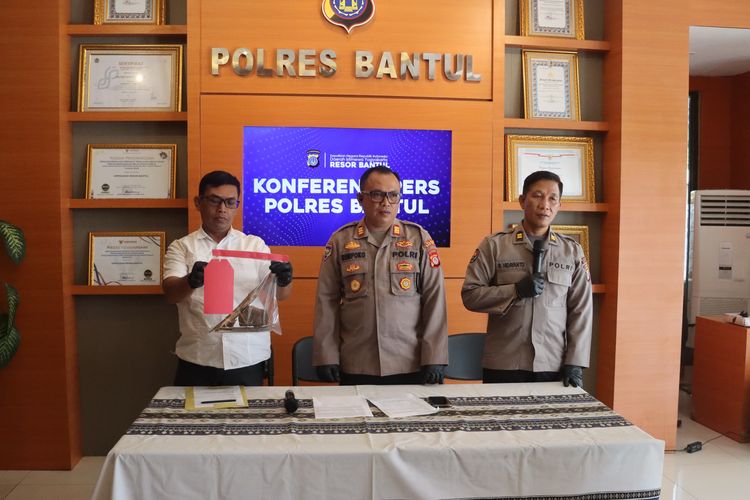 Empat Pria dan 1 Perempuan Aniaya Pemuda di Bantul, Rampas Hp dan Uang Korban