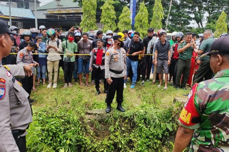 Kapolresta Kendari Kombes pol Muhammad Eka Faturahman dan Dandim 1417 Kendari Kolonel Kolonel Czi Bintarto Joko Yulianto, hadir langsung di lokasi penemuan mayat anggota TNI.