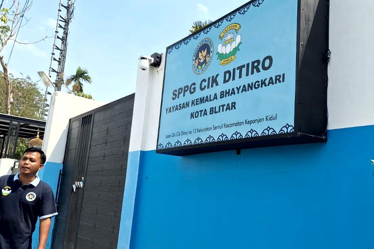 SPPG Cik Ditiro Blitar Dihentikan Sementara Usai 20 Siswa Diduga Keracunan MBG