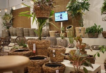 Kemenkop Dorong Koperasi Berkolaborasi dengan Pabrik Furnitur Dalam Negeri