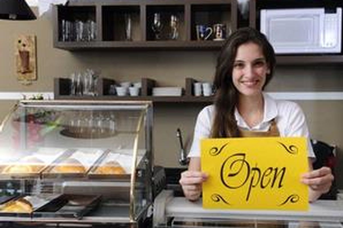 Pengalaman, walau bagaimanapun juga, terbukti akan jauh lebih berharga dibandingkan keberanian yang bodoh.