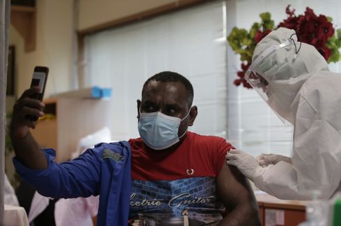 Cerita 8 Srikandi, Tempuh Perjalanan Panjang demi Mengawal Vaksin ke Timur Indonesia 