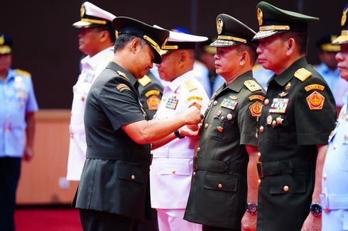 5 Jabatan Strategis di TNI Diserahterimakan, Brigjen R Nugraha Gumilar Jabat Kapuspen