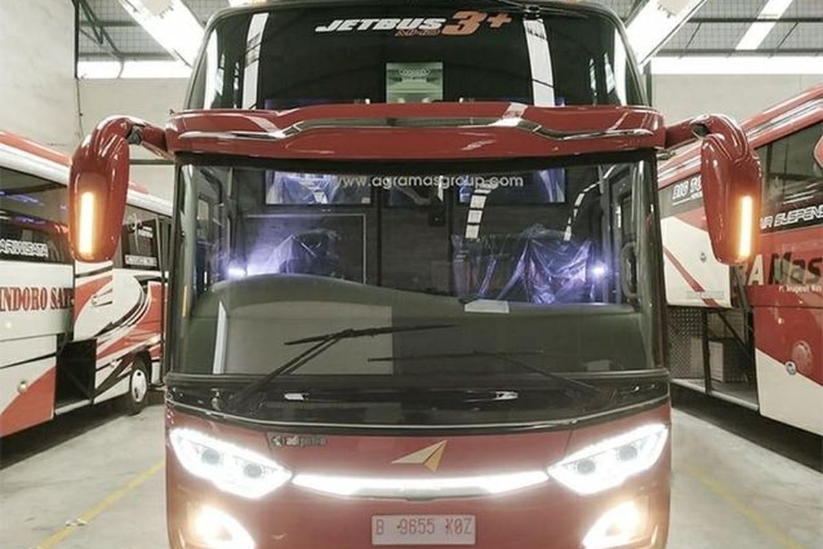 Bus AKAP baru PO Agra Mas
