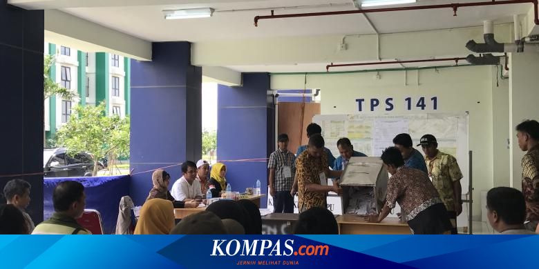 Ibu Ibu Rusun Rawa Bebek Bersorak Mendukung Ahok Djarot