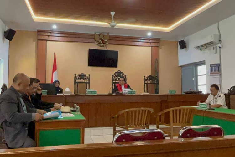 Kasus Ijazah Jokowi, Sidang Perdana Gugatan Gus Nur Rp 4,2 M Digelar, Termohon dan Turut Termohon Tak Hadir