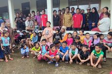 Khawatir Terdampak Banjir Lumpur dan Batu dari Pacitan, 210 Warga Kismantoro-Wonogiri  Diungsikan ke Gedung SD