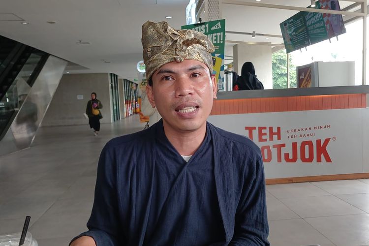 Perjuangan Pustakawan Deni Dirikan Rumah Baca demi Nyalakan Lentera Literasi Anak Bangsa