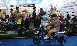 Penyerapan Lambat, Anggaran Subsidi Motor Listrik Dipangkas 2024