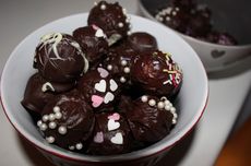 Resep Bola-bola Cokelat Cookies 1 Kg, Stok Kue Lebaran