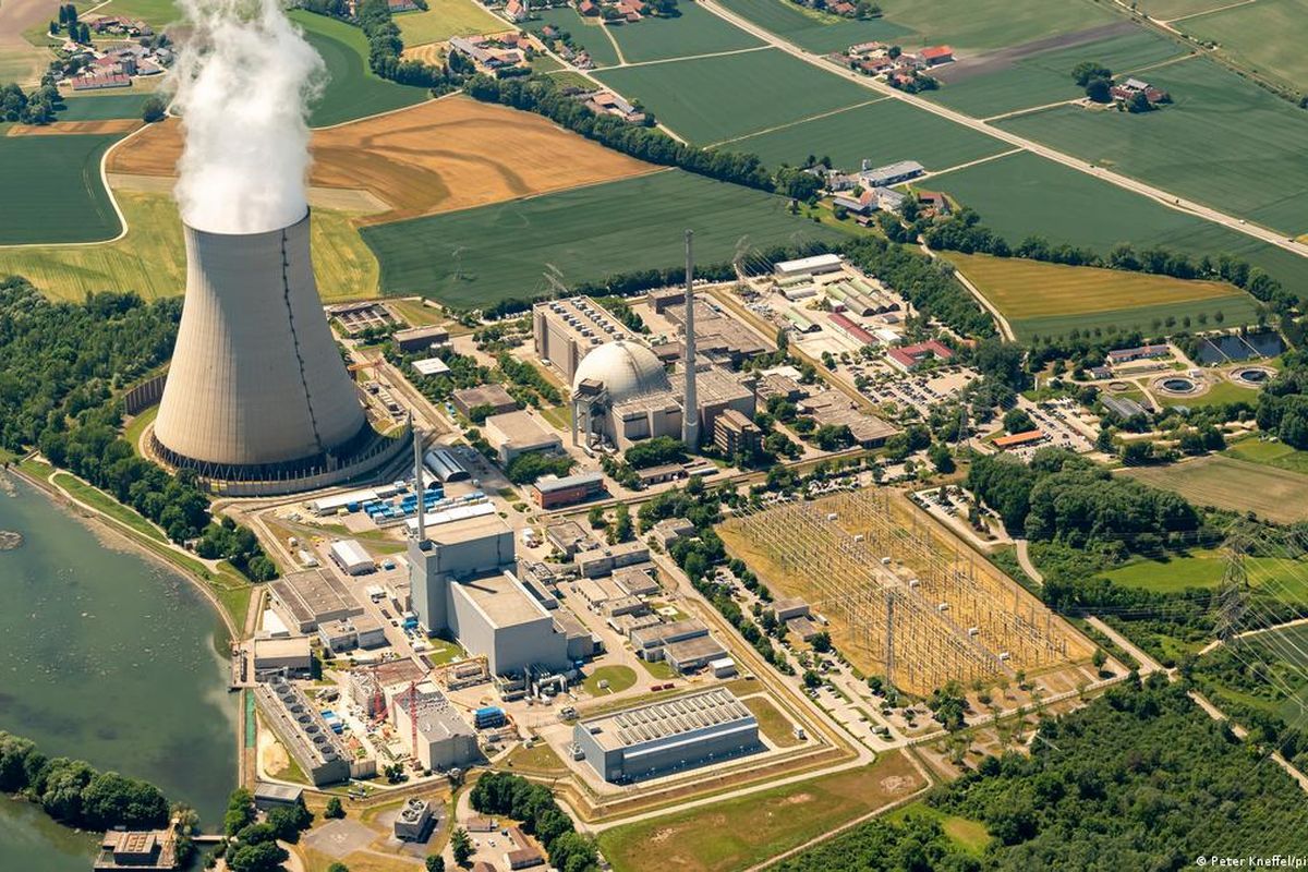 ilustrasi Pembangkit listrik tenaga nuklir (PLTN).