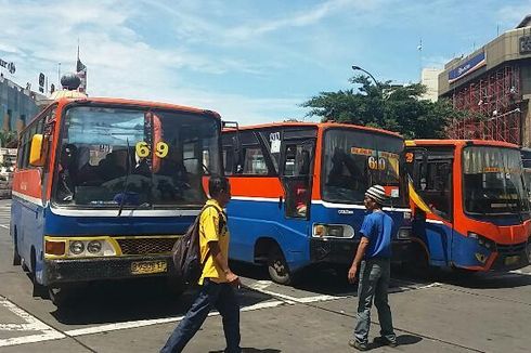 PSBB Diperpanjang, Pengusaha Angkot Banyak yang Gulung Tikar