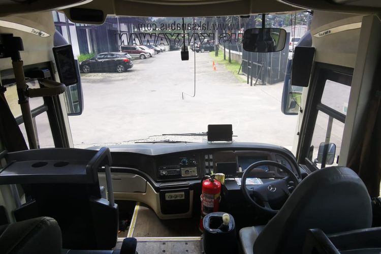 Teknologi spion kamera dan kamera 360 derajat yang dipasang di bus karyawan Karoseri Laksana