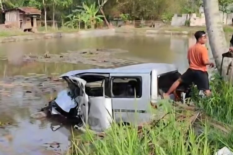 Kronologi Kecelakaan Gran Max Vs Truk di Tasikmalaya Tewaskan 4 Orang Satu Keluarga