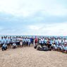 Hari Laut Sedunia, Merusaka Nusa Dua Gelar Aksi Pungut Sampah di Pantai Mengiat
