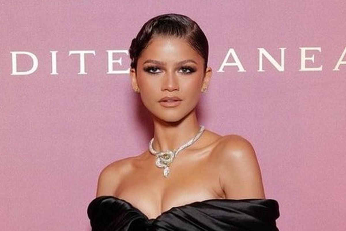 Zendaya bergaya Old Hollywood dalam acara Bulgari di Venesia.