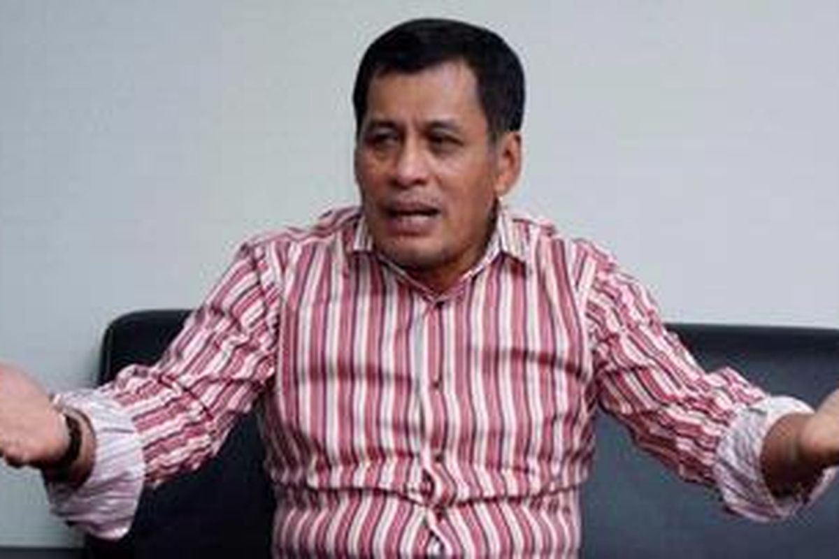 Nurdin Halid saat sesi wawancara dengan KOMPAS.com di kantor PT Liga Indonesia, Kuningan, Jakarta, Kamis (31/3/2011) malam.