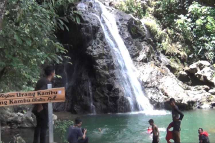 Air Terjun Urang Kambu di kawasan wisata Banyu Nget Kabupaten Trenggalek