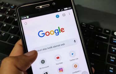 Cara hapus riwayat pencarian di Google Chrome