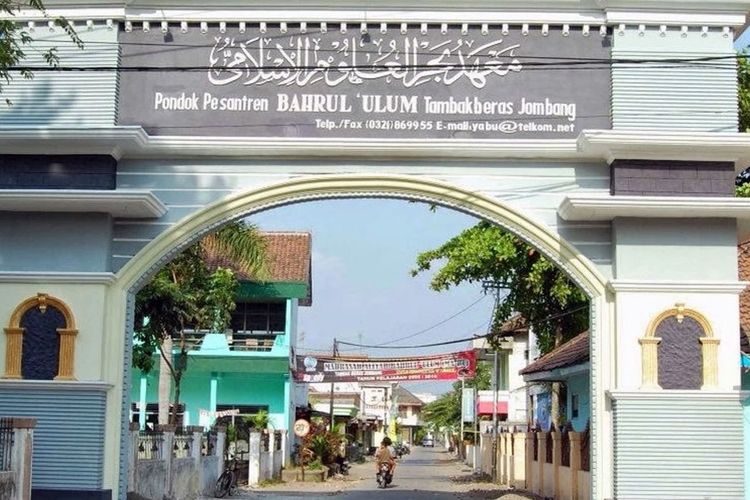Pondok Pesantren Tambak Beras di Jombang. 