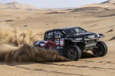 Toyota Gazoo Racing Andalkan Hilux untuk Bersaing di Dakar 2024