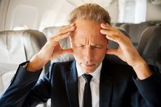 Bagaimana Menghindari Sakit Kepala Saat Terbang?