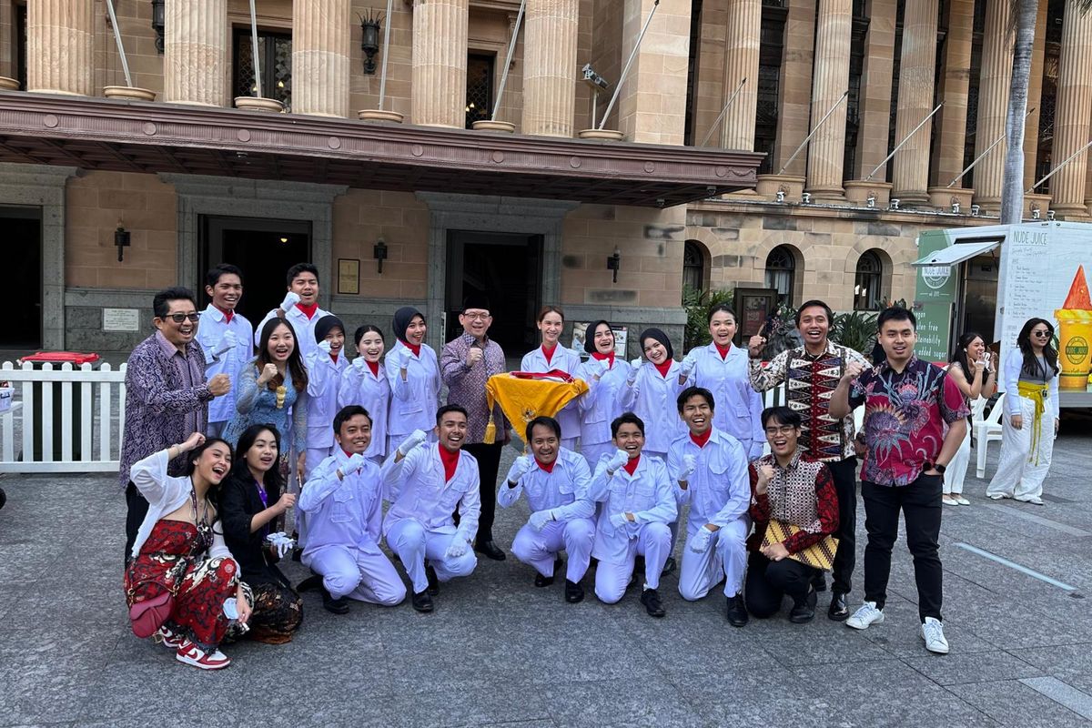 Gelaran Pesta Rakyat (Pesra) 2023 dalam rangka perayaan HUT ke-78 RI telah diselenggarakan pada Minggu (27/8/2023) di alun-alun City Hall Brisbane, kawasan wisata prestisius di Brisbane, Australia.
