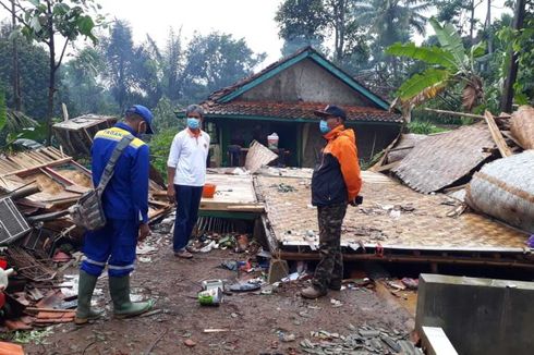 Data Terbaru, 85 Rumah Rusak akibat Puting Beliung di Sukabumi