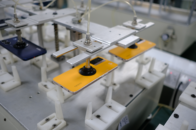 Intip Proses Produksi Oppo A77s di Pabrik Baru Oppo, Hadirkan Kualitas Tinggi Berstandar Dunia