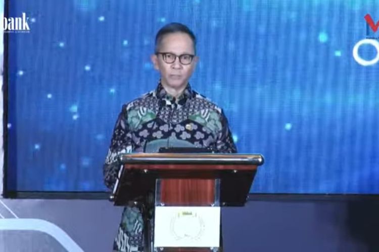 Ketua Dewan Komisioner OJK Mahendra Siregar dalam acara Infobank Executive Lecture and 20th Infobank-MRI Banking Service Excellent 2023, Selasa (20/6/2023).