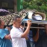Detik-detik Seorang Pemuda Membacok Satu Keluarga, Ibu Tewas dan 2 Anak Luka-luka