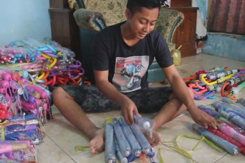 Kisah Nuriman: dari Tukang Servis Keliling, Kini Sukses Usaha Reparasi Limbah Payung 