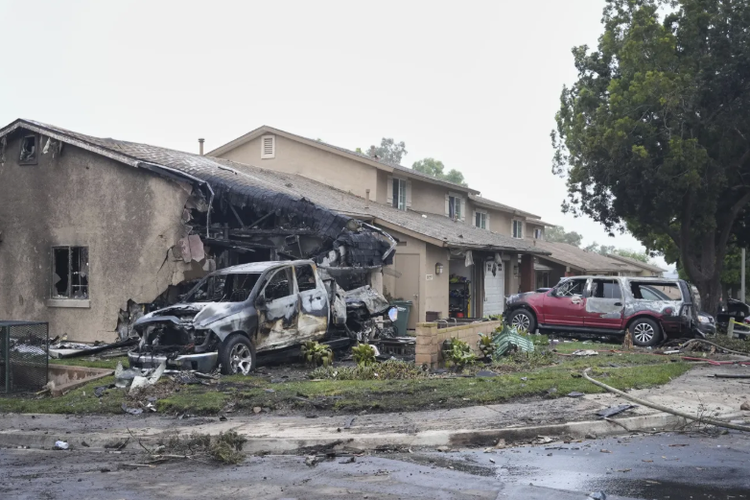 Pesawat Hantam Permukiman di San Diego, Drummer Daniel Williams Ikut Tewas, Sempat Unggah Foto