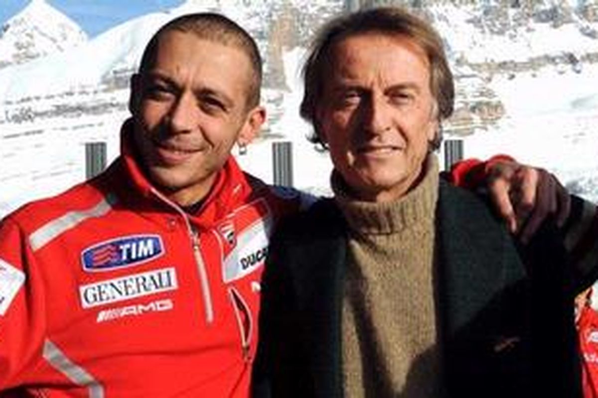 Presiden Ferrari Luca di Montezemolo (kanan) dan pebalap Ducati, Valentino Rossi.