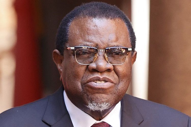 Presiden Namibia Hage Geingob meninggal dunia pada Minggu (4/2/2024) dalam usia 82 tahun. Ini adalah foto Geingob saat konferensi pers bersama Presiden Afrika Selatan Cyril Ramaphosa di Union Buildings, Pretoria, Afsel, 20 April 2023.