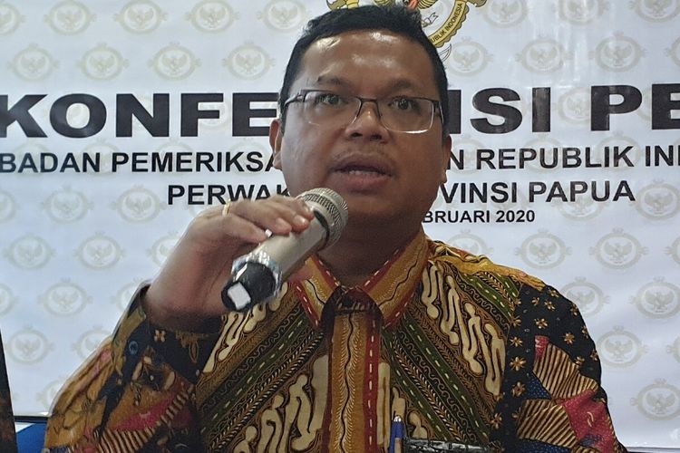 Kepala BPK Perwakilan Papua Paula Henry Simatupang