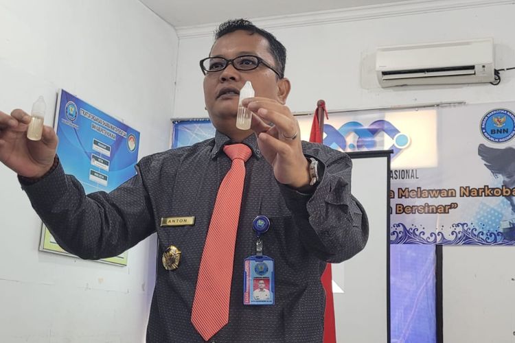 BNNK Nunukan Amankan 12 Botol Cairan Narkoba Jenis Baru MDMB Buti Naca