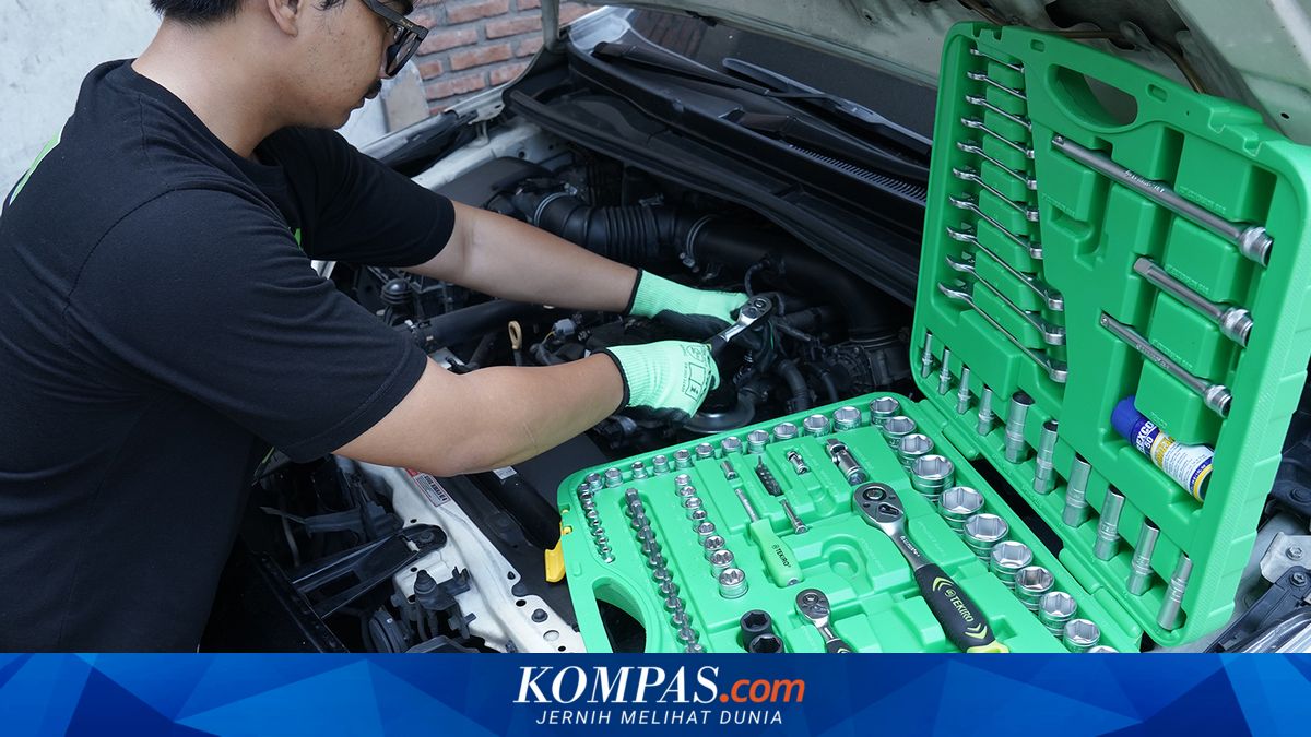 Sebelum Road Trip, Pastikan Perlengkapan Darurat Ini Sudah Ada di Mobil