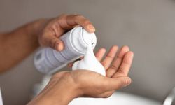 Selain Buat Kumis, 8 Barang Ini Bisa Dibersihkan Pakai Krim Cukur 