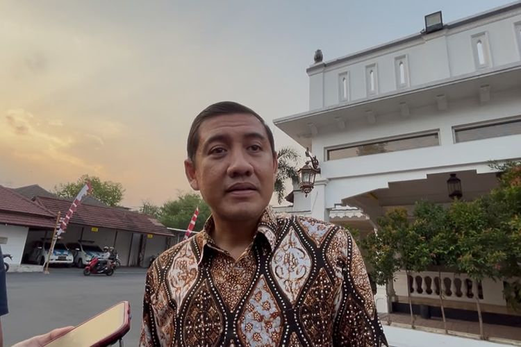 Plt Bupati Sukoharjo Diperiksa KPK 7 Jam, Dicecar 23 Pertanyaan Hingga Dimintai SK