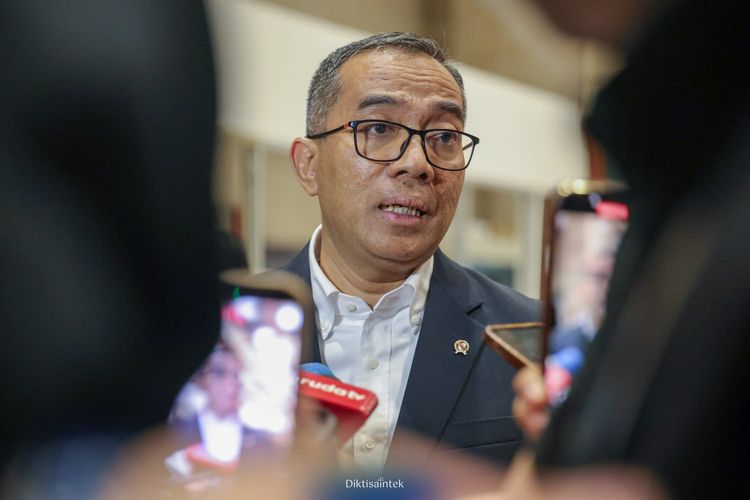 Kemendikti Sudah Hitung Biaya untuk Kuliah Gratis di PTN, Tindaklanjuti Instruksi Presiden