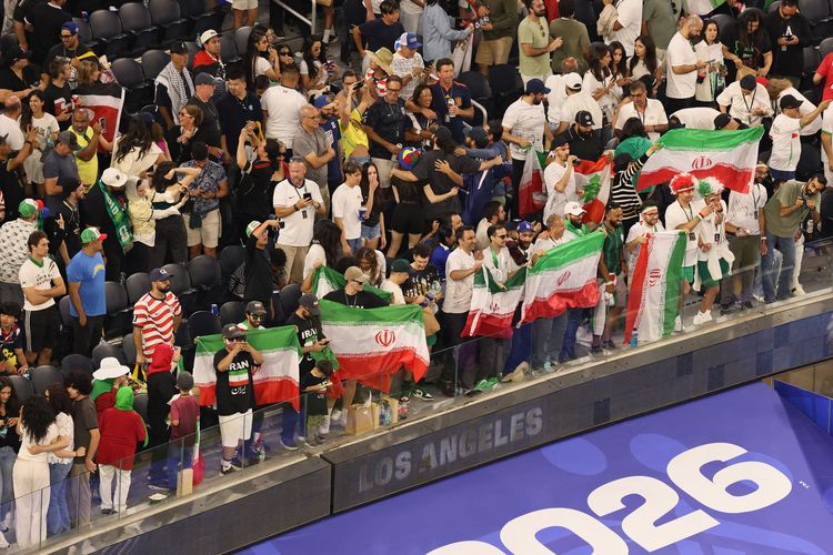 [HOAKS] Bendera Iran Tidak Dikibarkan Saat Pembukaan Piala Dunia 2026