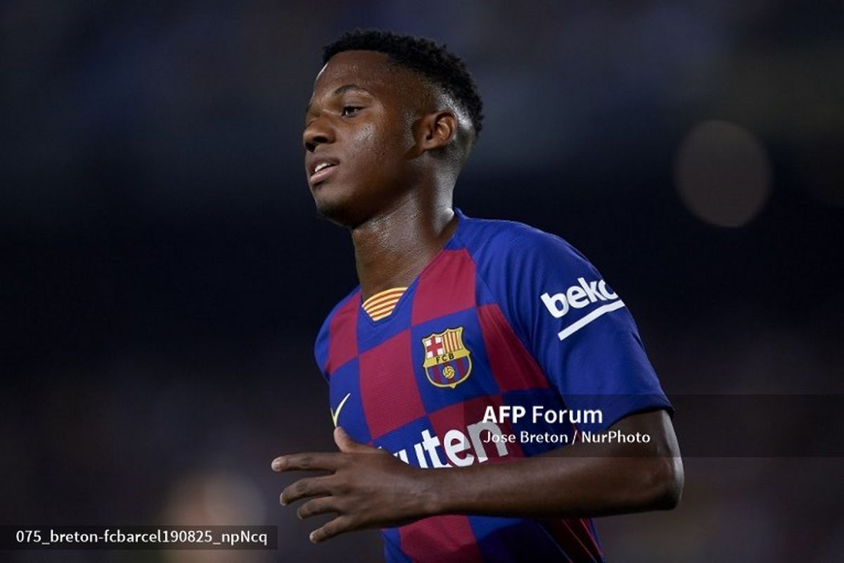 Ansu Fati, pemain muda Barcelona menjalani debutnya saat melawan Real Betis di Camp Nou, Senin (26/8/2019) dinihari WIB